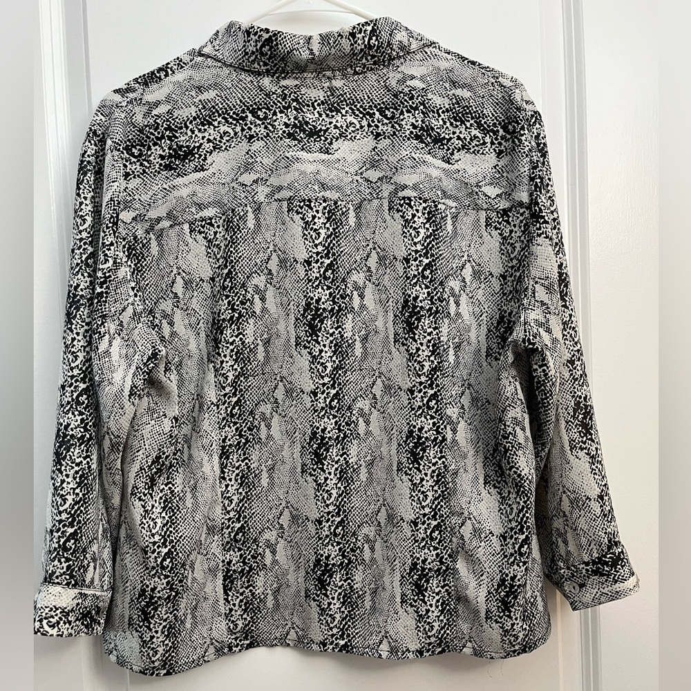 Elegant Monochrome Snake Print Button Down Shirt - image 3